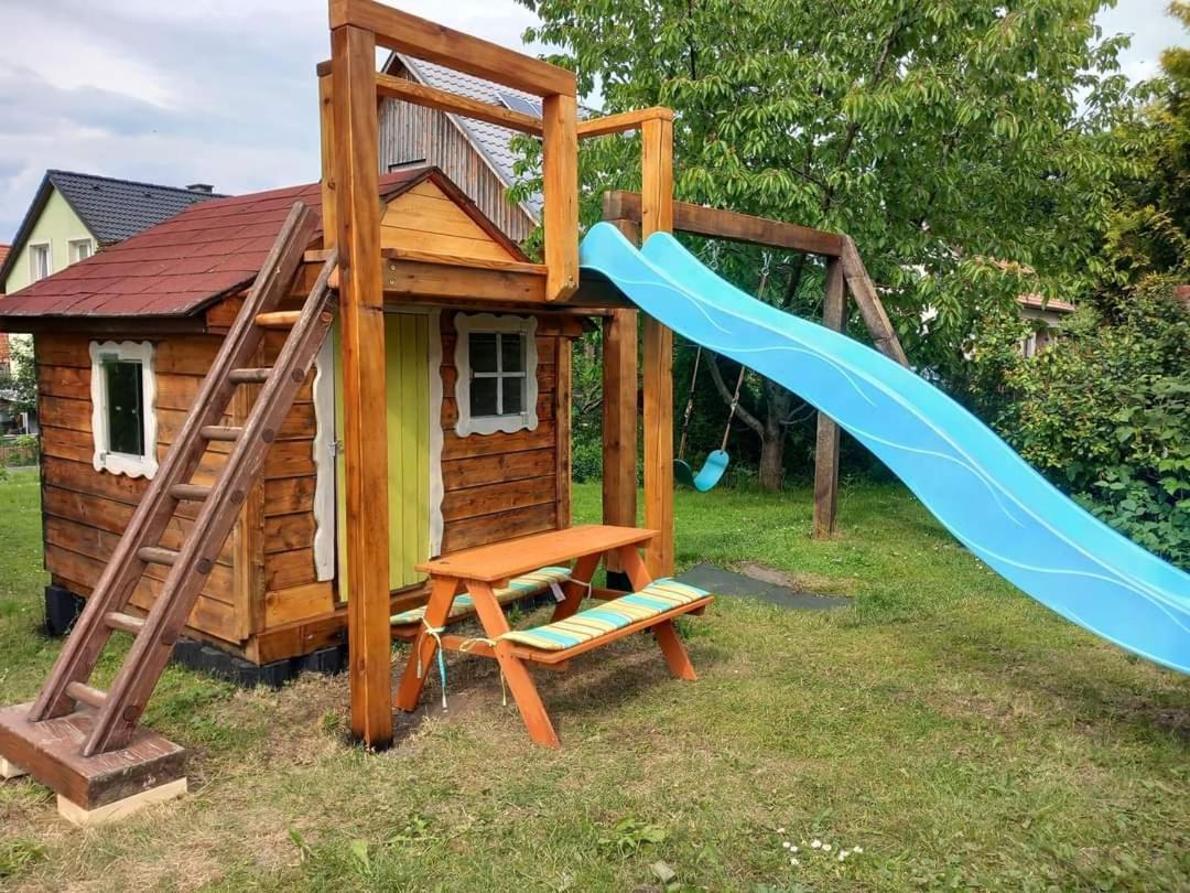 Chata Adam je pre rodiny s deťmi terasa, detské ihrisko Liptovský Mikuláš Exterior foto